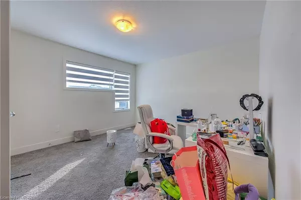 London North, ON N6G 5B6,1416 TWILITE BLVD