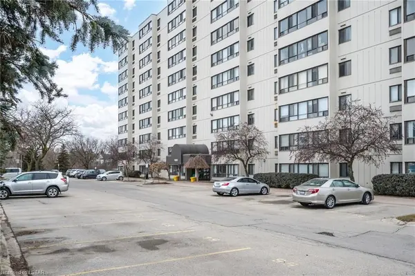 London North, ON N5X 3H6,1600 ADELAIDE ST N #401