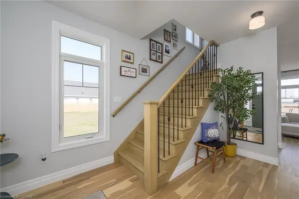 Strathroy-caradoc, ON N0L 1W0,2558 BOND ST