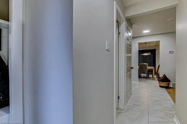 London East, ON N5W 6A1,141 CONDOR CT #61