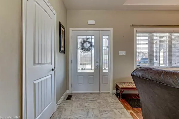 Norfolk County, ON N3Y 0C8,309 DONLY DR S