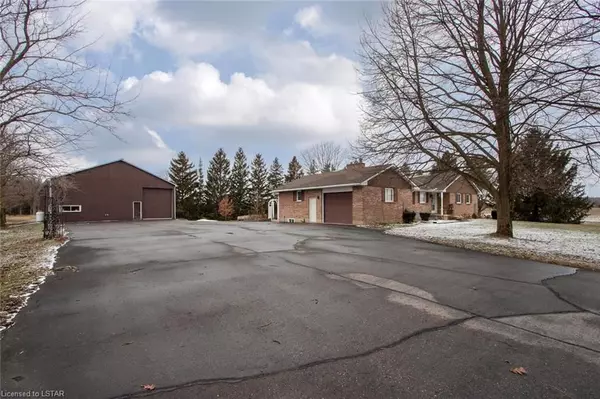 Central Huron, ON N0M 1L0,80411 BASE LINE RD