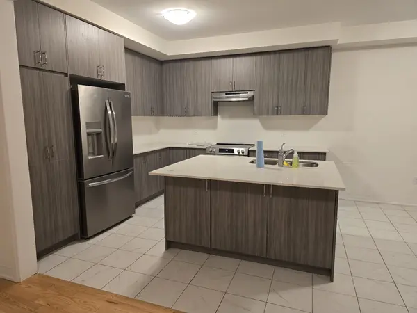 Cambridge, ON N1S 0C7,52 Crossmore CRES