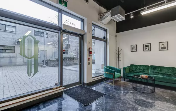 Toronto C01, ON M6J 0B1,68 Abell ST #10