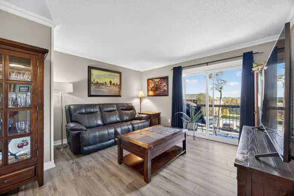 Barrie, ON L4N 1L9,147 Edgehill DR #G9