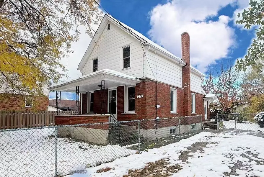 371 Carlton ST, St. Catharines, ON L2M 4W7