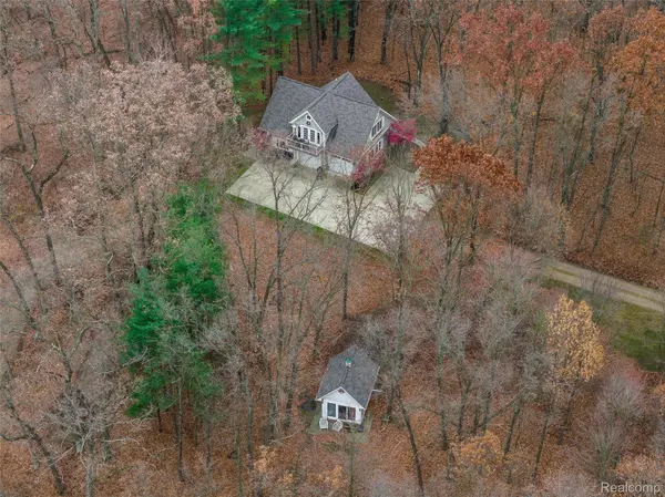 Holly, MI 48442,8400 Jennifer LN