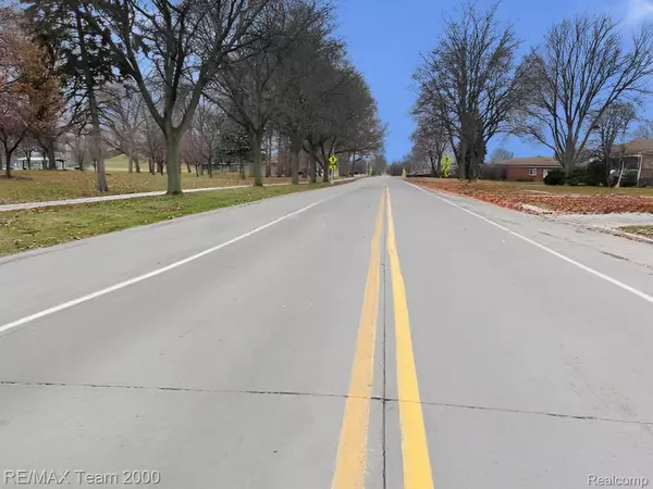 Eastpointe, MI 48021,19431 STEPHENS