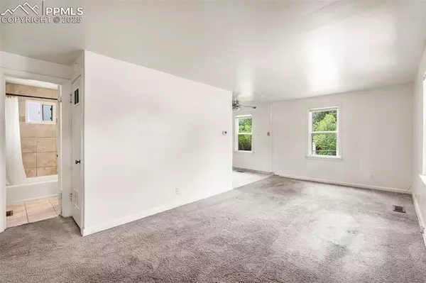 Colorado Springs, CO 80907,317 W Harrison ST