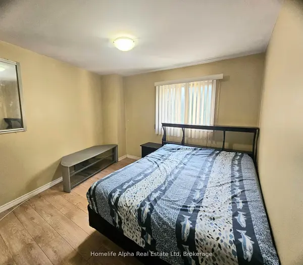 Toronto E05, ON M1W 2G8,300 Bridletowne CIR #24