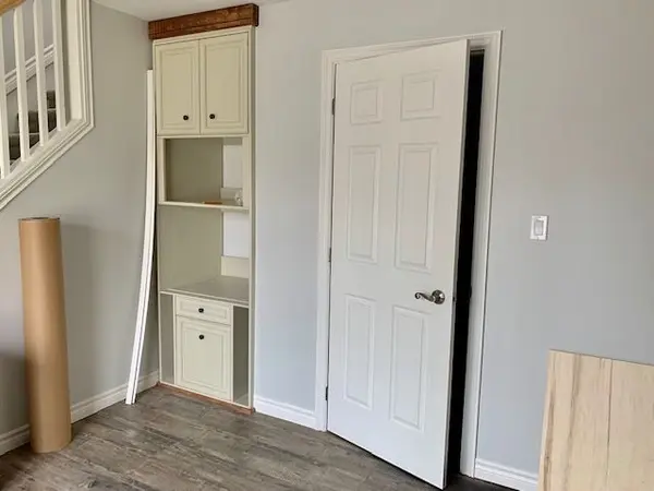 Barrie, ON P0A 1C0,256 Dunlop ST W #2