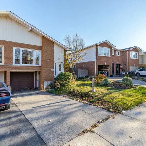3301 Tallmast CRES, Mississauga, ON L5L 1K1