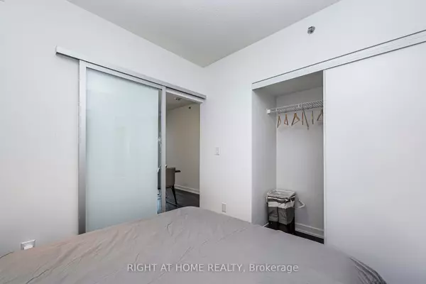 Burlington, ON L7M 0H4,3200 Dakota Common WAY #B816