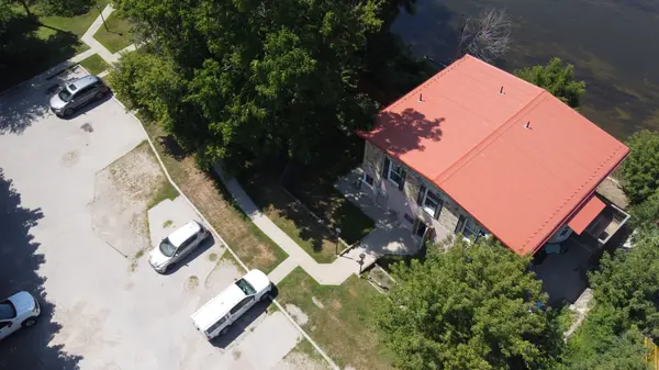 1 High ST, London South, ON N6C 4J5