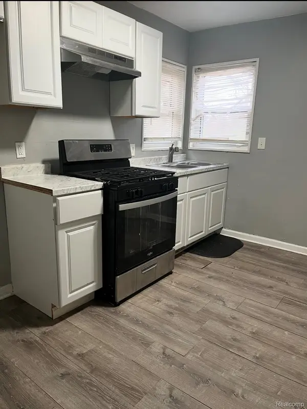 Detroit, MI 48228,9220 Rutherford ST