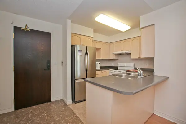 23 Hollywood AVE #1506, Toronto C14, ON M2N 7L8