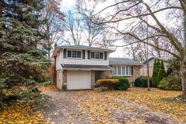 155 Shuh AVE, Kitchener, ON N2A 1H4