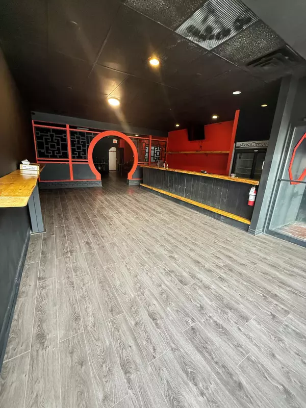 Gananoque, ON K7G 1G2,138 King ST E