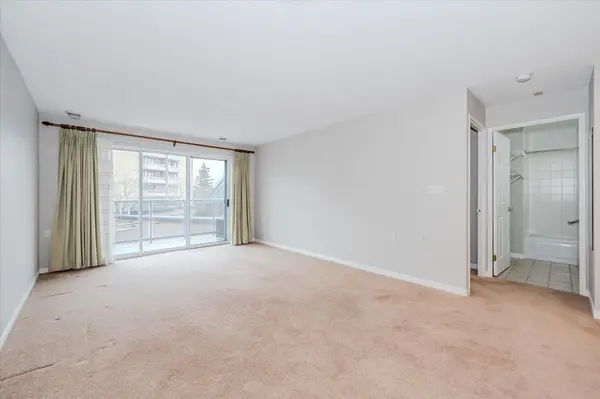 685 Woolwich ST #307, Guelph, ON N1H 8M6