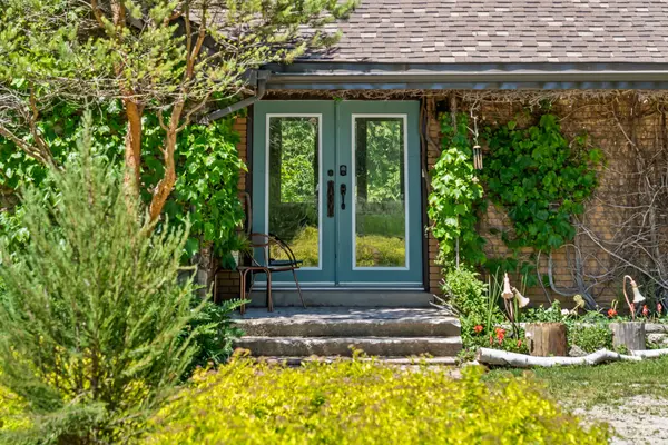 West Grey, ON N0G 1R0,302783 Douglas ST