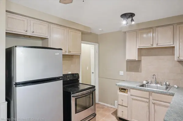 Inkster, MI 48141,26723 W Hills DR