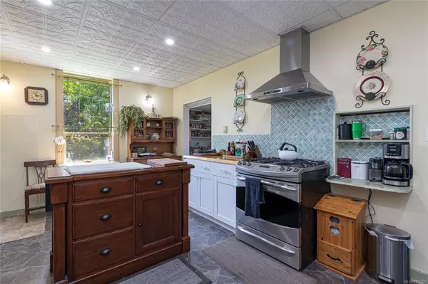 Duncan, BC V9L 5Z3,6752 Somenos Rd