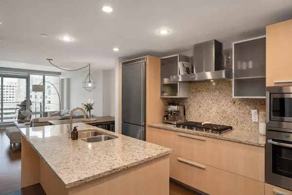 Victoria, BC V9W 0A9,707 Courtney St #1503