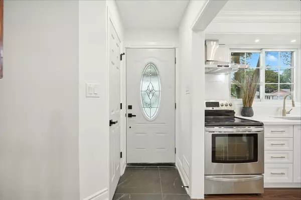 Burlington, ON L7T 2X5,413 Enfield RD