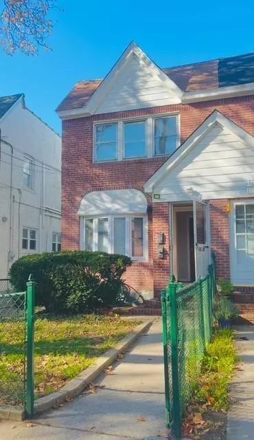 Queens, NY 11417,132-20 82nd ST