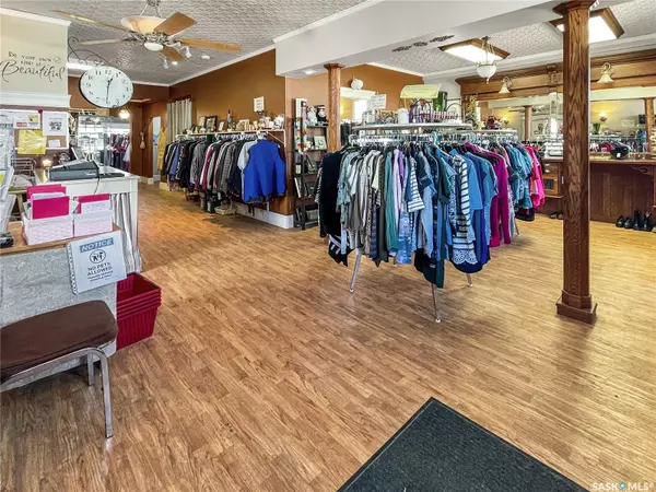 Herbert, SK S0N 2A0,611 Herbert AVENUE