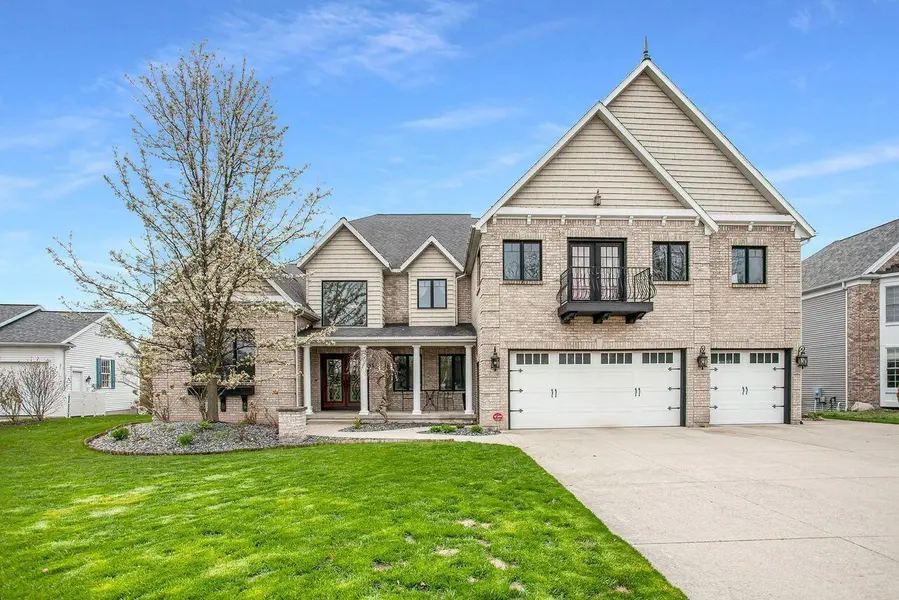 7332 Royal RDG SE, Caledonia, MI 49316