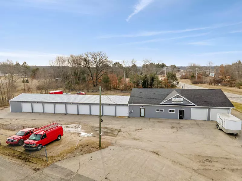 725 S 3rd AVE, Big Rapids, MI 49307