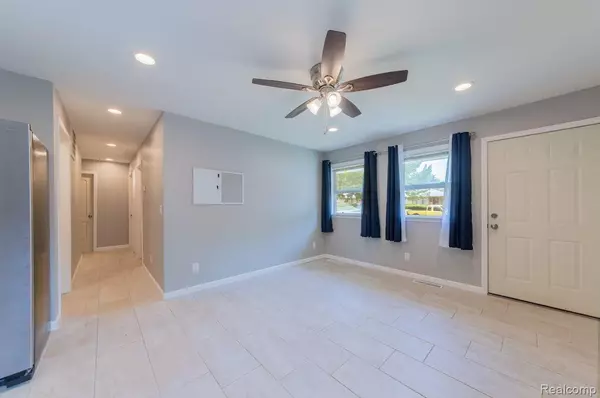 Inkster, MI 48141,27265 CARLYSLE ST