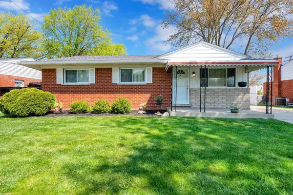 18361 Bittersweet, Fraser, MI 48026