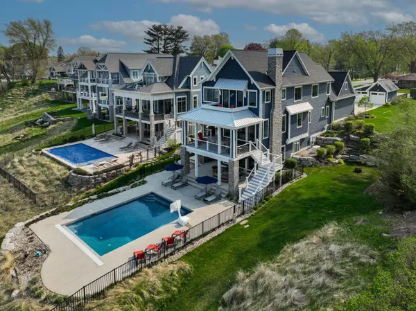 South Haven, MI 49090,906 Monroe BLVD