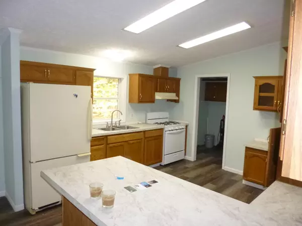 Allegan, MI 49010,1756 Macdougall DR