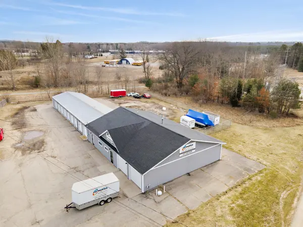 Big Rapids, MI 49307,725 S 3rd AVE