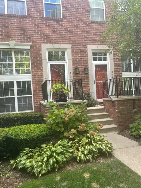 1425 Chesapeake RD, Royal Oak, MI 48067