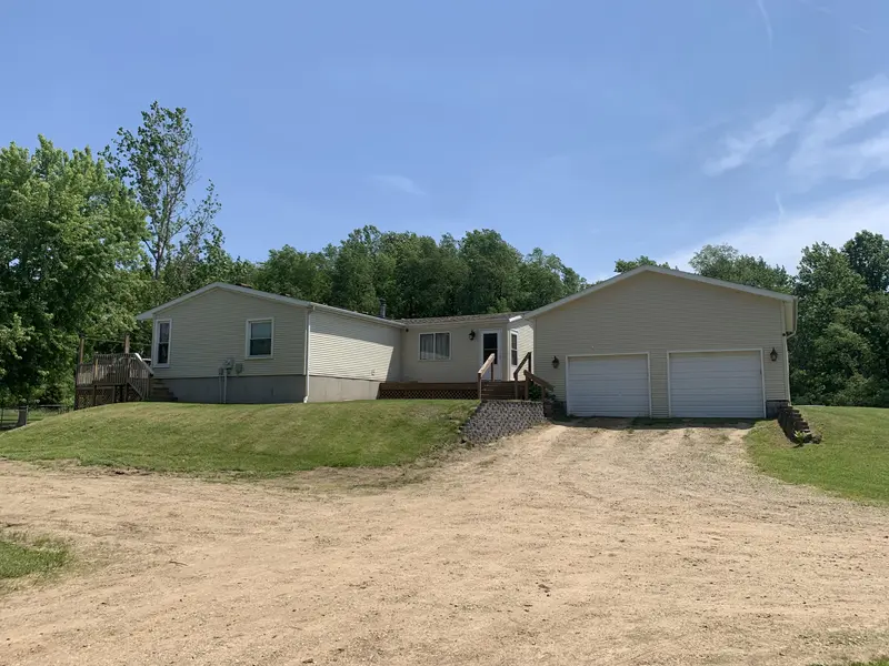 10709 W AVE, Vicksburg, MI 49097