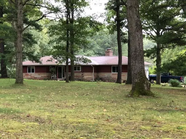 10455 180th AVE, Stanwood, MI 49346