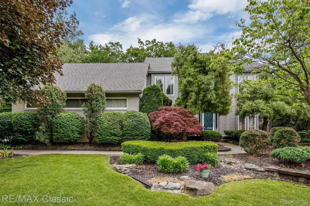 Novi, MI 48374,25714 ARCADIA DR