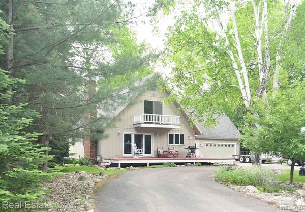 4369  Racoon TRL N, MI 48742