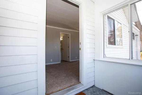 MI 48356,2754 FISHERMANS DR