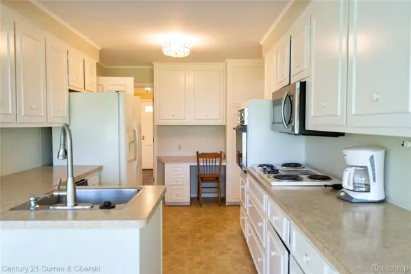 Bloomfield Hills, MI 48301,5640 WOODLAND PASS