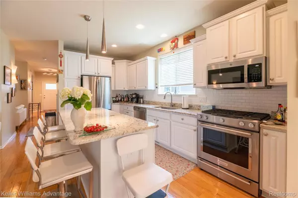 Royal Oak, MI 48067,609 N ALEXANDER AVE