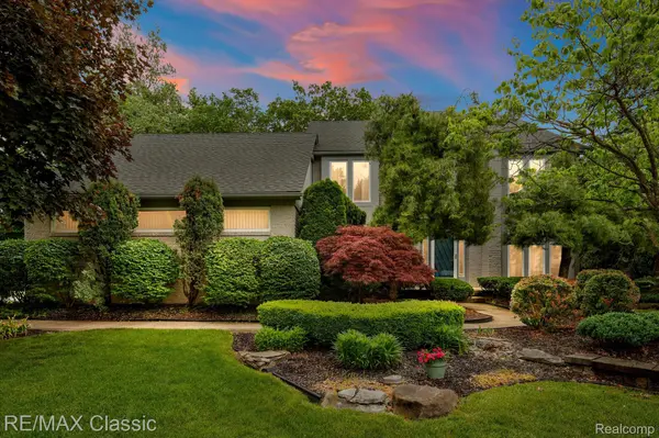 Novi, MI 48374,25714 ARCADIA DR