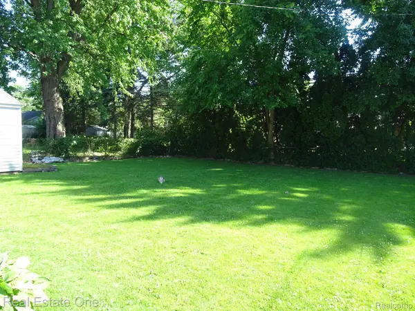 Mount Clemens, MI 48043,815 HARRINGTON ST