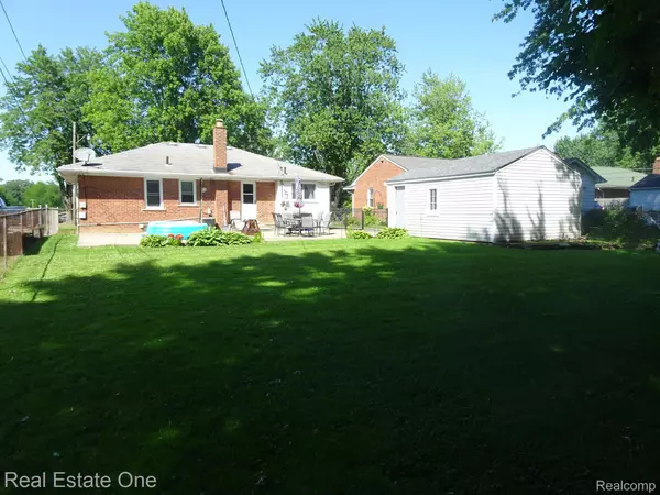 Mount Clemens, MI 48043,815 HARRINGTON ST