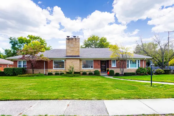 Grosse Pointe Woods, MI 48230,1011 S Renaud