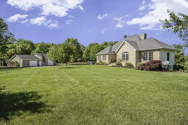 Cedar Springs, MI 49319,9821 16 Mile RD NE